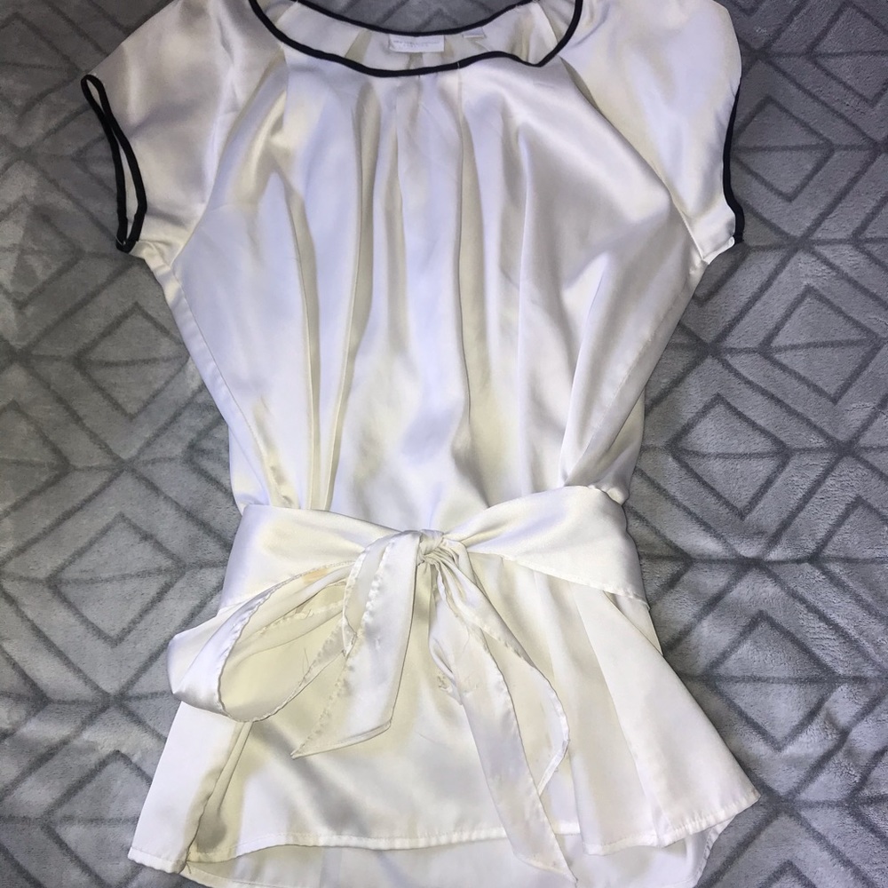 New York & Company Silk blouse